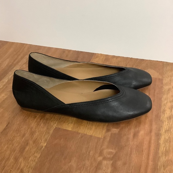 Lucky Brand Black Flats Sz 12, like NEW - Picture 1 of 8